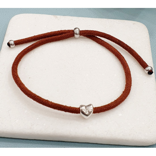 Βραχιόλι καρδιά ball δύο όψεων σε ασημένιο χρώμα με κορδόνι σε χρώμα ταμπά με αυξομείωση στο κούμπωμα 